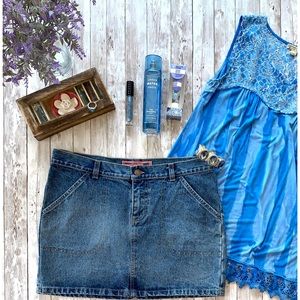 Mossimo Vintage denim mini skirt with back pockets